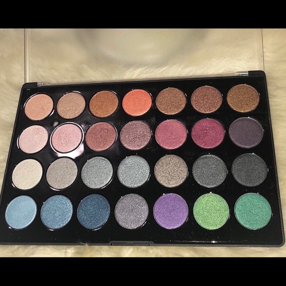 Bh Cosmetics Foil Eyes 2 🤩